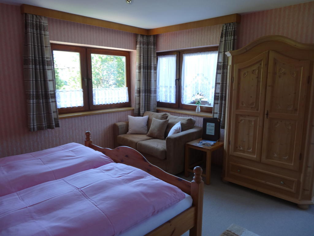 Haus Karl'S Ruh Bed & Breakfast Ehrwald Room photo